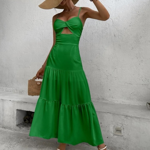 Boho green cutout cami maxi dress - Picture 5 of 7